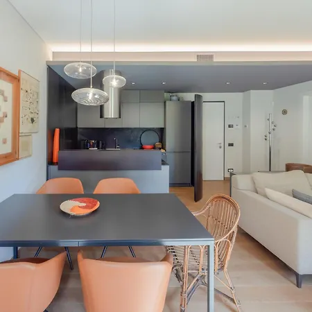 Charming Garden Hideaway In By Rent *