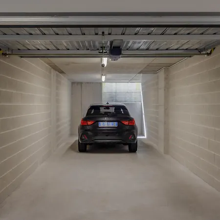 Appartement Charming Garden Hideaway In By Rent Côme