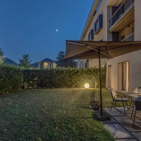 Appartement Charming Garden Hideaway In By Rent