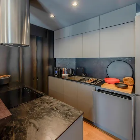 Appartement Charming Garden Hideaway In By Rent Côme